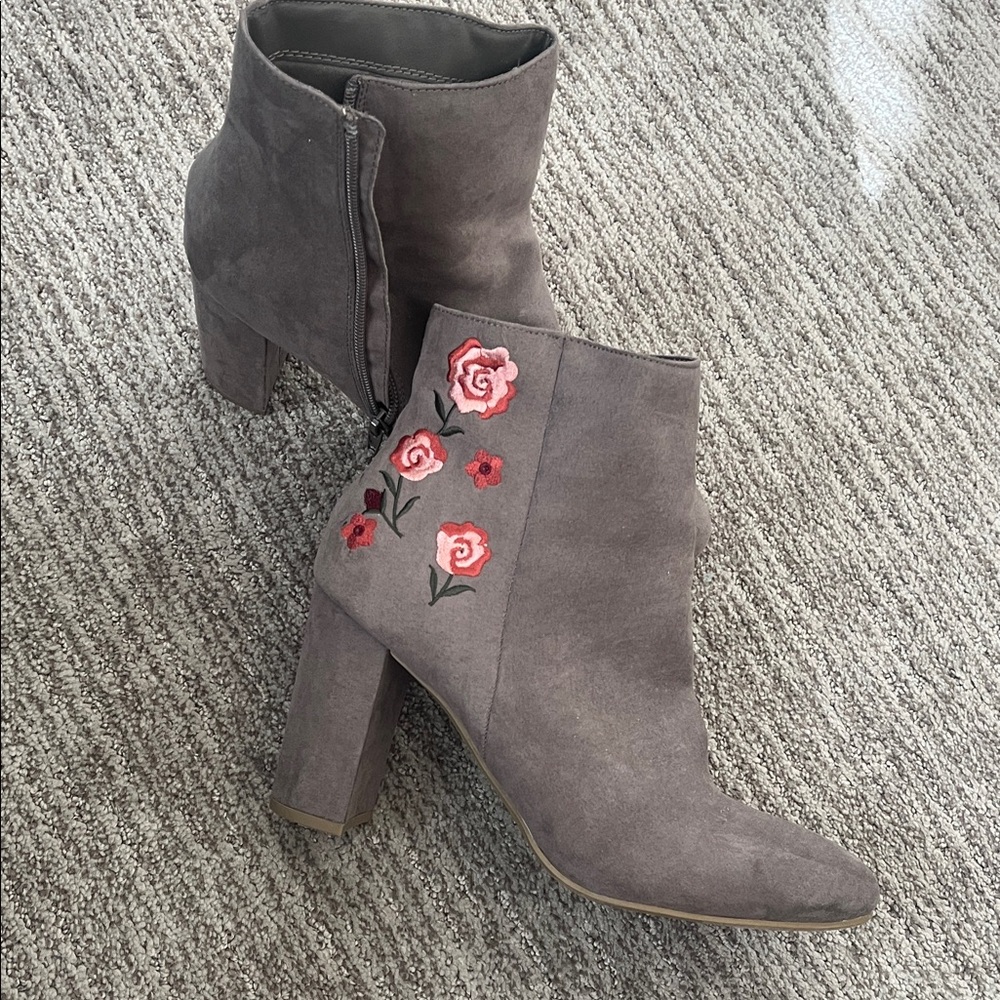 Women's Grey Suede Embroidered Floral Ankle Boots